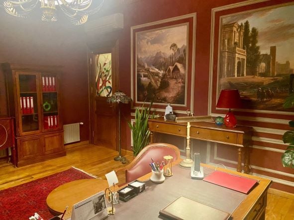 Çöp Adam Psikolog İdil ( Tilbe Saran ) Odası Duvar Kağıdı Ve Panolar