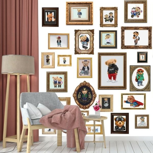 Teddy Bearlar Çerçeve Detaylı Beyaz Zemin Duvar Kağıdı