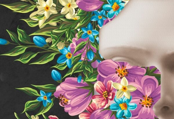 Çiçekler İçinde Medusa Tasarım Duvar Kağıdı