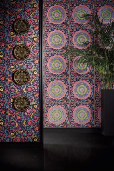 Versace 5 Koleksiyonu Renkli Barok Duvar Kağıdı