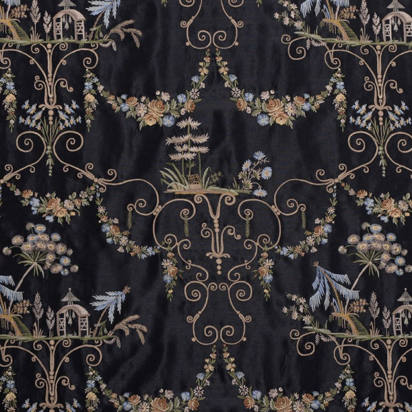 Nakışlı Uzakdoğu Esintisi Döşemelik Kumaş