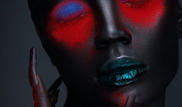 Senden Daha Güzel Dizi Black Woman Kağıdı